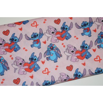 Tecido do Stich com corações